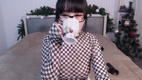 Snapshot of lianayun chatting on 01-10-25, 05:45 Liana online show from 01-10-25, 05:45