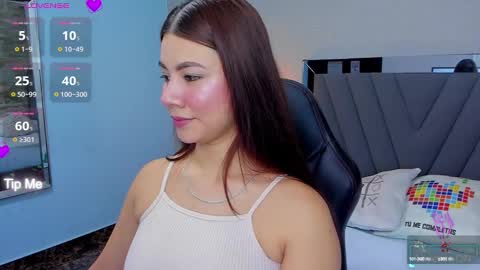 Snapshot of lianeumann chatting on 02-08-25, 07:49 LIANE online show from 02-08-25, 07:49