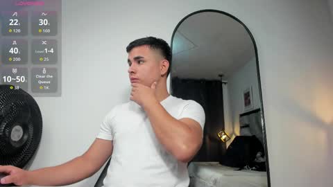 lianfox_ online show from 05-18-26, 12:44