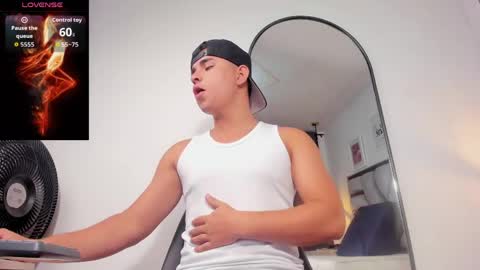 lianfox_ online show from 05-19-26, 12:33