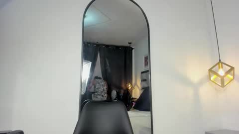 lianfox_ online show from 05-20-26, 12:33