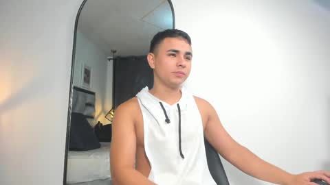 lianfox_ online show from 05-28-26, 12:24