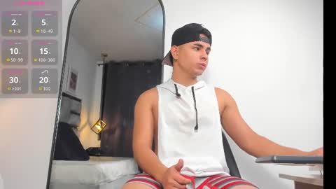 lianfox_ online show from 06-10-26, 12:15
