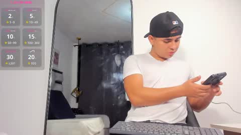 lianfox_ online show from 06-13-26, 12:25