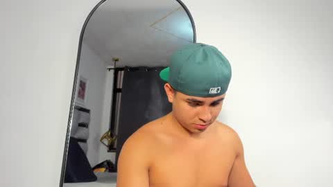 lianfox_ online show from 07-06-26, 12:35