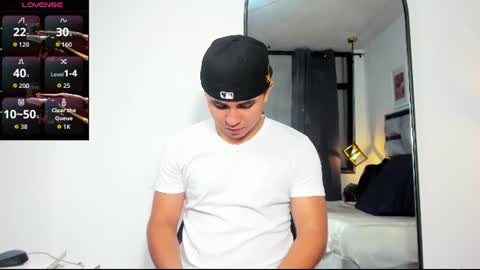 lianfox_ online show from 07-08-26, 02:32