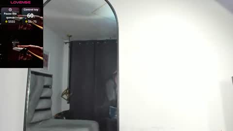 lianfox_ online show from 07-18-26, 01:37