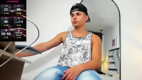 lianfox_ online show from 07-26-26, 01:29