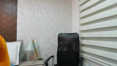 lianjones9 online show from 06-21-26, 05:04