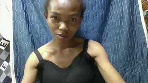 liaraisha online show from 09-18-25, 03:47