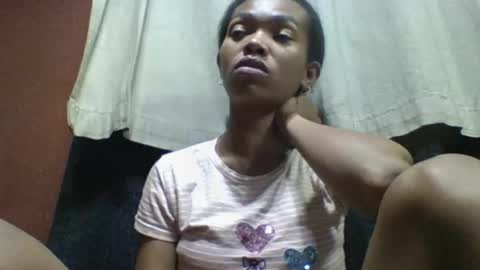 liaraisha online show from 10-22-25, 03:34