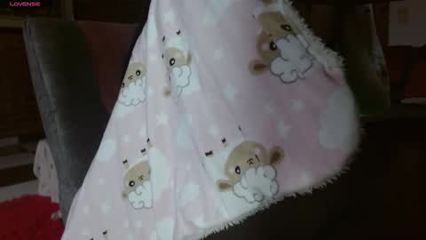 Liarouse04 online show from 02-12-26, 12:22