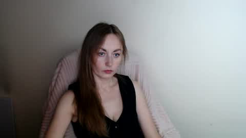 Lia online show from 06-19-26, 11:14