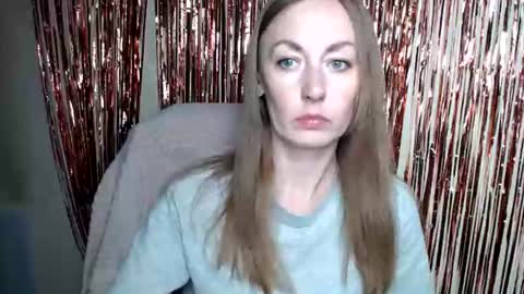 Lia online show from 07-29-26, 12:25