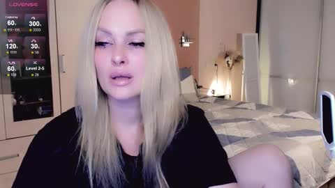 Libby online show from 10-24-25, 01:29