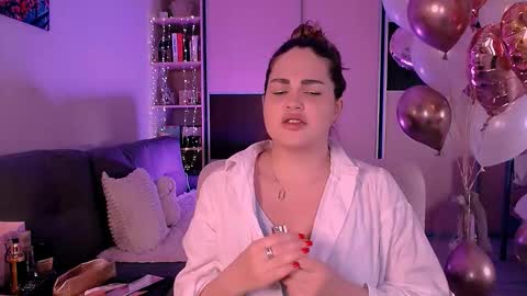 libra_mia online show from 10-08-25, 04:21