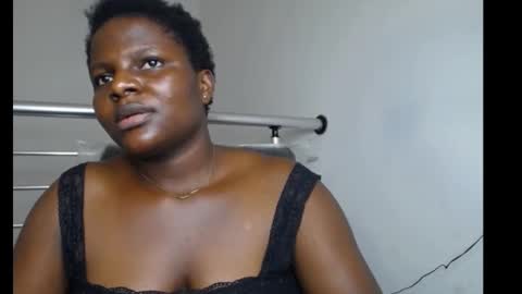 Snapshot of lick_pussyjuice chatting on 01-19-25, 02:04 kimani online show from 01-19-25, 02:04