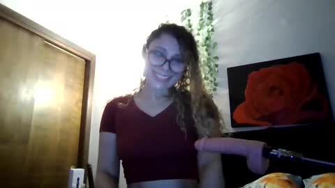 Snapshot of lickablemiami chatting on 11-15-25, 08:16 lickablemiami online show from 11-15-25, 08:16