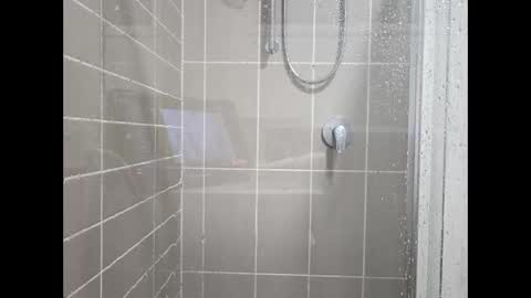 Snapshot of lickitwell29 chatting on 12-14-24, 09:29 lickitwell29 online show from 12-14-24, 09:29