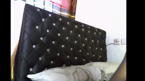 Snapshot of lickmefuckmex chatting on 11-08-25, 09:09 lickmefuckmex online show from 11-08-25, 09:09