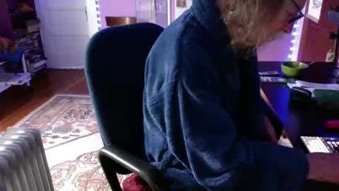 Snapshot of lickyouryoni chatting on 03-28-26, 02:49 LickYourYoni online show from 03-28-26, 02:49