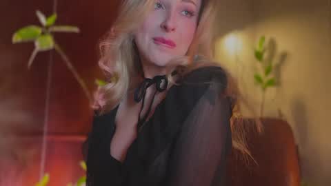 Snapshot of lierie chatting on 03-03-26, 06:47 its my birthday today so im offline but id be so happy if you felt like sending me a birthday love while im away online show from 03-03-26, 06:47