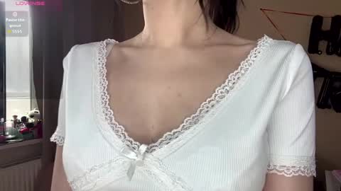 Snapshot of liersery chatting on 03-08-26, 07:23 Georgina online show from 03-08-26, 07:23