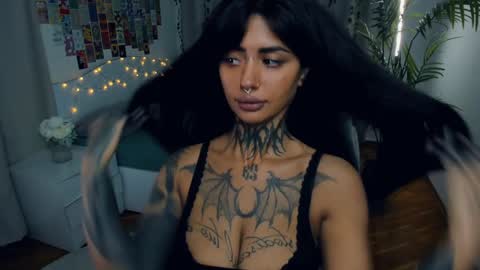 Melissa online show from 11-09-25, 06:23