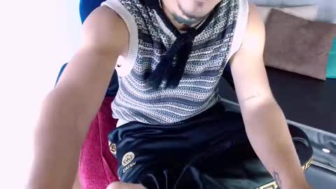 Snapshot of lihanjor_23 chatting on 03-11-25, 02:43 Lihan online show from 03-11-25, 02:43