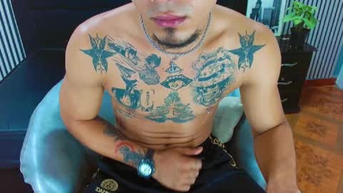 Snapshot of lihanjor_23 chatting on 09-25-25, 04:11 Lihan online show from 09-25-25, 04:11