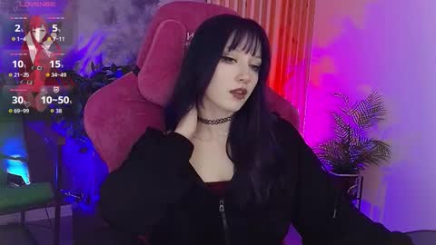 Snapshot of lii_luu chatting on 12-19-25, 02:02 LiLu online show from 12-19-25, 02:02