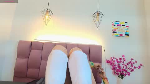 Liiaa Sweett  online show from 05-31-26, 06:09