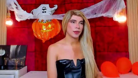 Snapshot of liiacollins chatting on 10-21-25, 08:20 liiacollins online show from 10-21-25, 08:20