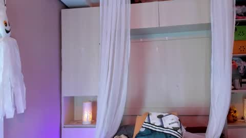 Snapshot of liiavega chatting on 11-01-25, 11:45 online show from 11-01-25, 11:45