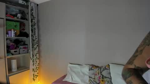 Snapshot of liiavega chatting on 11-25-25, 11:43 online show from 11-25-25, 11:43