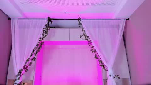 Snapshot of liiavega chatting on 11-27-25, 11:45 online show from 11-27-25, 11:45