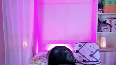 Snapshot of liiavega chatting on 01-10-26, 11:45 online show from 01-10-26, 11:45