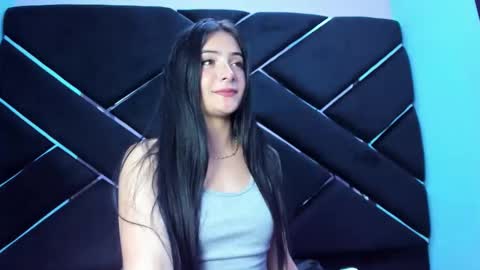 Snapshot of liinzy_rouse chatting on 02-22-26, 01:31 Brittany online show from 02-22-26, 01:31