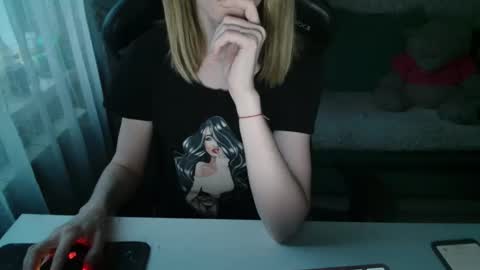 Liissax online show from 05-31-26, 06:09