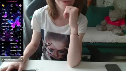 Snapshot of liissax chatting on 07-11-26, 03:59 Liissax online show from 07-11-26, 03:59