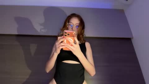 Snapshot of liiz_01 chatting on 01-06-26, 06:28 liiz online show from 01-06-26, 06:28