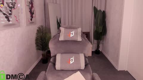 Snapshot of lika_davis chatting on 02-10-26, 01:59 Lika Davis online show from 02-10-26, 01:59