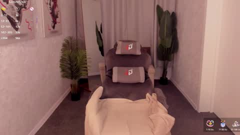 Snapshot of lika_davis chatting on 02-11-26, 03:50 Lika Davis online show from 02-11-26, 03:50