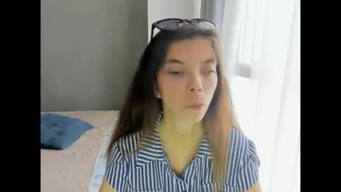 Snapshot of likaaeiston1 chatting on 06-11-26, 10:24 likaaeiston1 online show from 06-11-26, 10:24