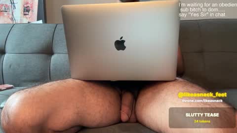 Snapshot of likeasnack chatting on 11-19-25, 06:30 likeasnack online show from 11-19-25, 06:30