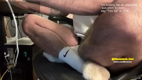 Snapshot of likeasnack chatting on 02-16-26, 02:29 likeasnack online show from 02-16-26, 02:29