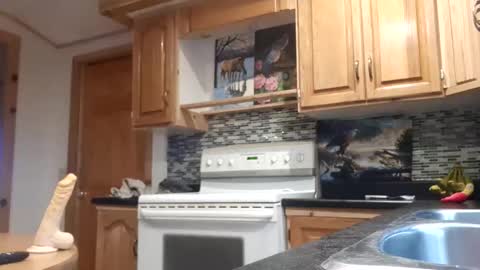 St pierre online show from 10-30-25, 04:30