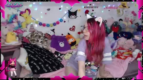 Snapshot of likemyashe chatting on 01-11-25, 08:54 LikeMyAshe online show from 01-11-25, 08:54