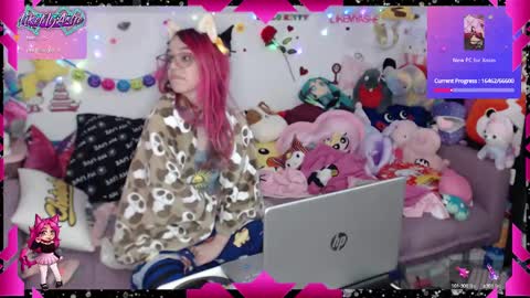 Snapshot of likemyashe chatting on 01-18-25, 06:24 LikeMyAshe online show from 01-18-25, 06:24