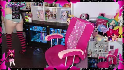 Snapshot of likemyashe chatting on 09-15-25, 01:38 LikeMyAshe online show from 09-15-25, 01:38